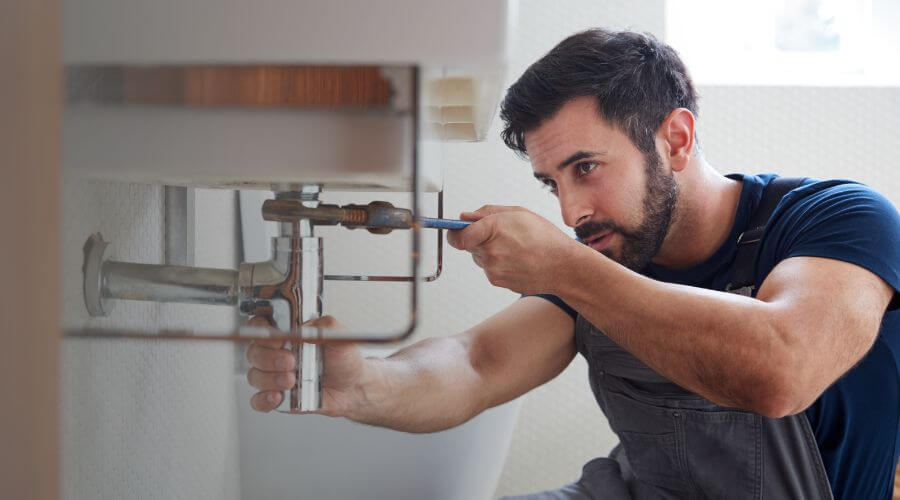 Local annual plumbing maintenance in Knickerbocker, TX